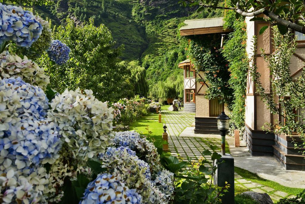 Solang Valley Resort Маналі Екстер'єр фото