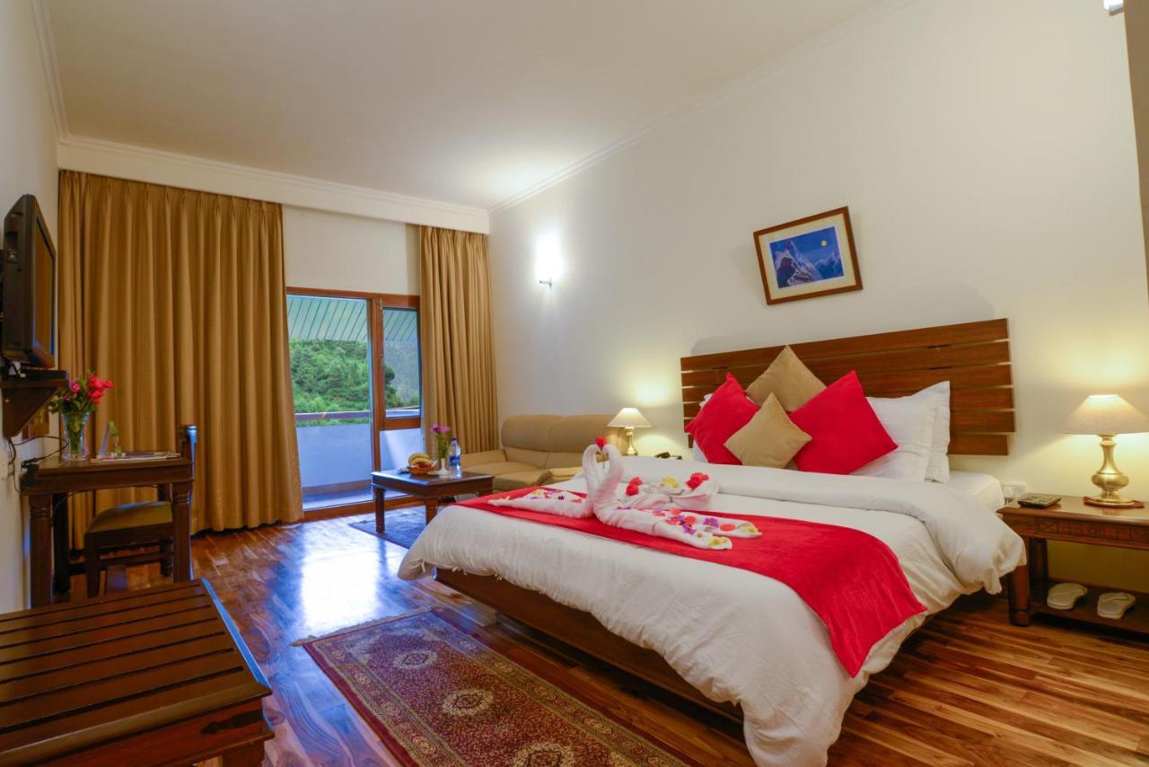 Solang Valley Resort Маналі Екстер'єр фото
